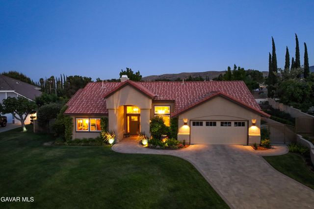 5516 Crest Drive, Palmdale, CA 93551