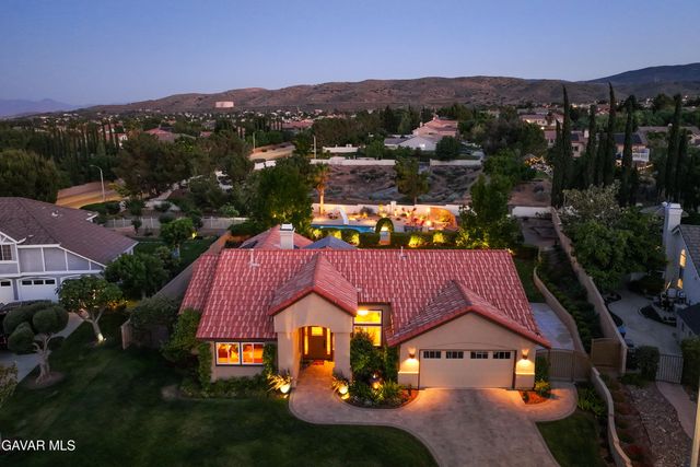5516 Crest Drive, Palmdale, CA 93551