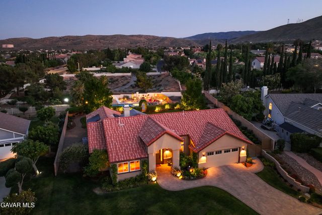 5516 Crest Drive, Palmdale, CA 93551