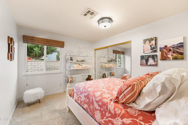 5516 Crest Drive, Palmdale, CA 93551