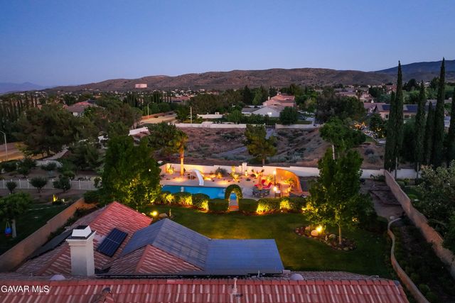 5516 Crest Drive, Palmdale, CA 93551