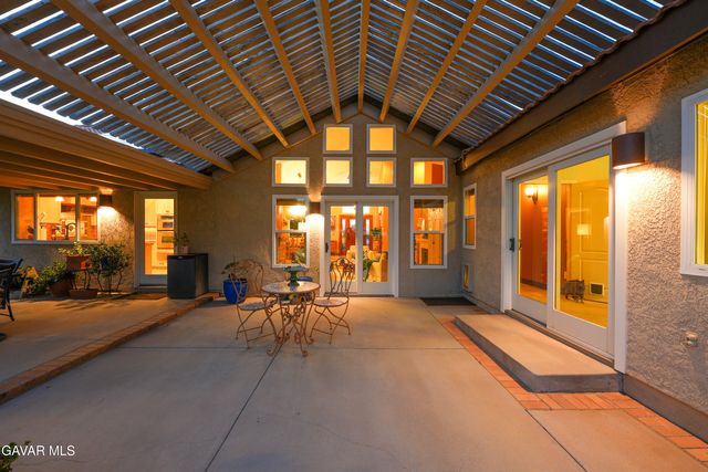 5516 Crest Drive, Palmdale, CA 93551