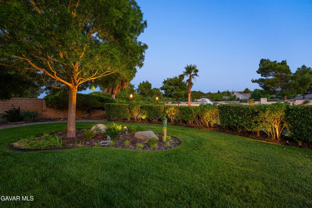 5516 Crest Drive, Palmdale, CA 93551