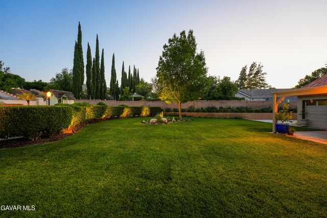 5516 Crest Drive, Palmdale, CA 93551
