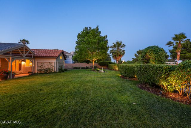 5516 Crest Drive, Palmdale, CA 93551
