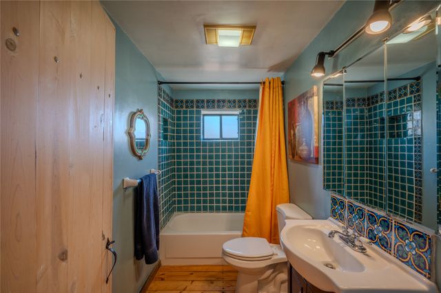 246 Maynard Street, Santa Fe, NM 87501