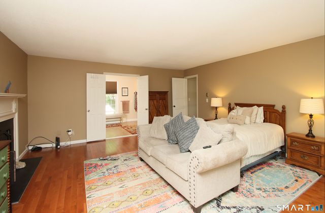 19 Legendary Road, East Lyme, CT 06333