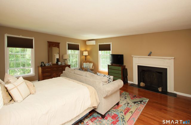 19 Legendary Road, East Lyme, CT 06333