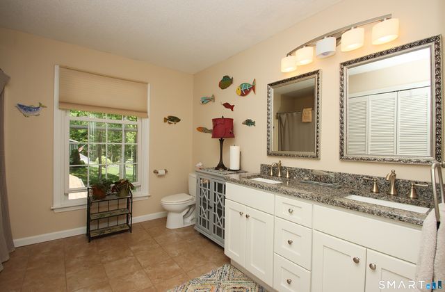 19 Legendary Road, East Lyme, CT 06333