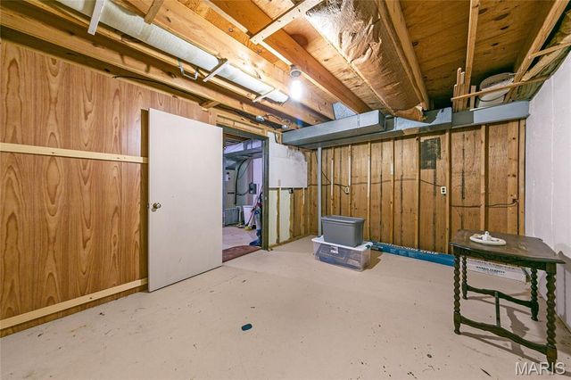 21 Savoy Drive, Lake St Louis, MO 63367