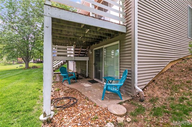 21 Savoy Drive, Lake St Louis, MO 63367