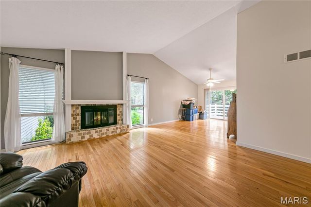 21 Savoy Drive, Lake St Louis, MO 63367