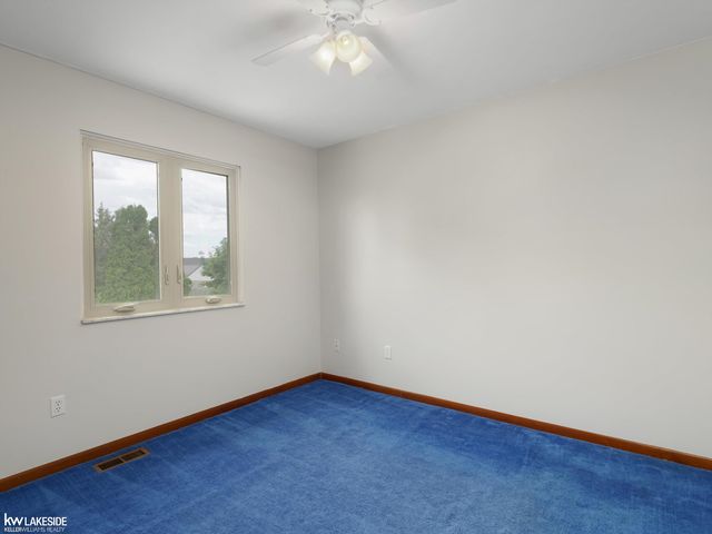 42411 Royal Lane, Clinton Twp, MI 48038