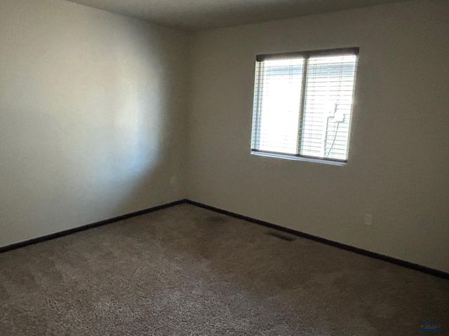 1008 DIAMOND RIDGE BOULEVARD, Rapid City, SD 57703