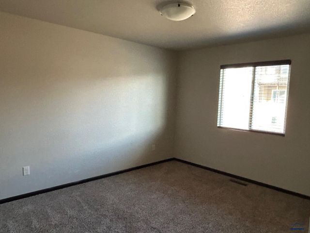 1008 DIAMOND RIDGE BOULEVARD, Rapid City, SD 57703