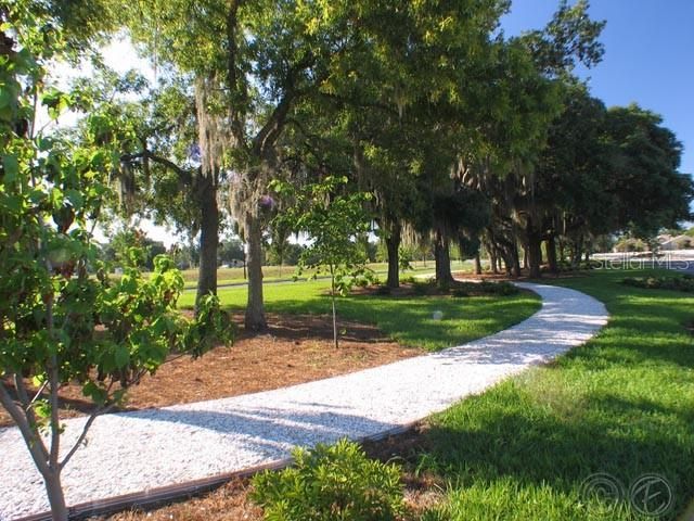 6122 GANNETDALE DRIVE, Lithia, FL 33547