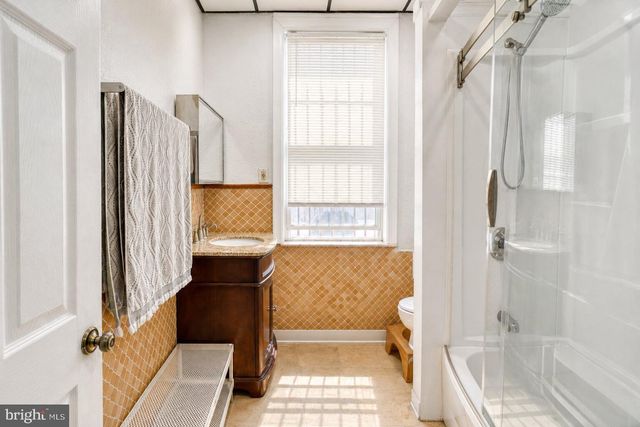 1727 S 2ND ST, Philadelphia, PA 19148