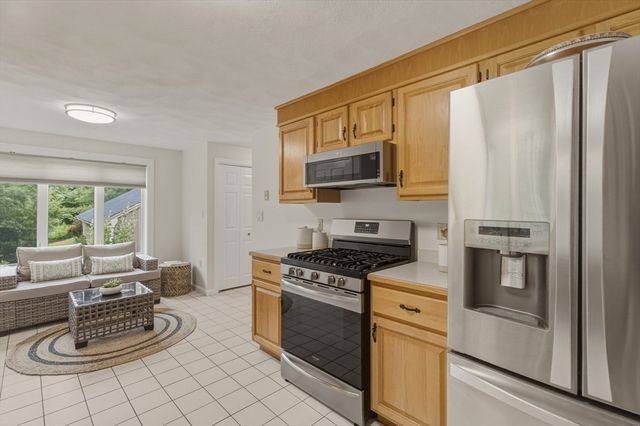 1 Tulip Circle 1, Haverhill, MA 01830
