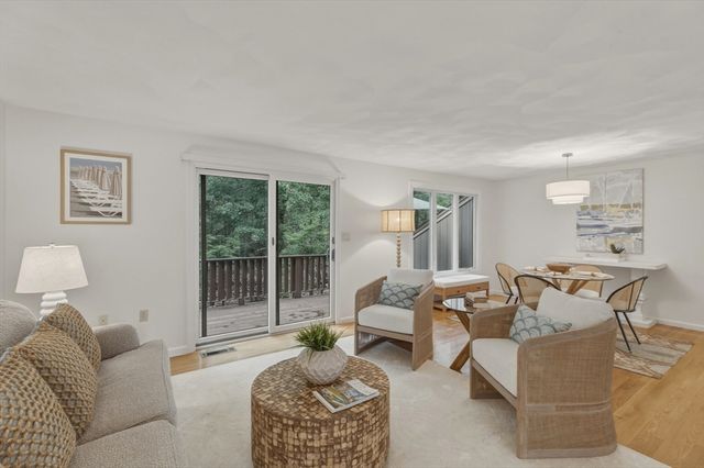 1 Tulip Circle 1, Haverhill, MA 01830