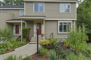 1 Tulip Circle 1, Haverhill, MA 01830