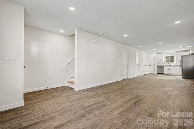 104 10th Avenue SE, Hickory, NC 28602