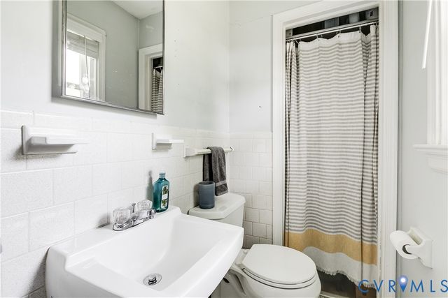 2910 Overton Rd, Henrico, VA 23228