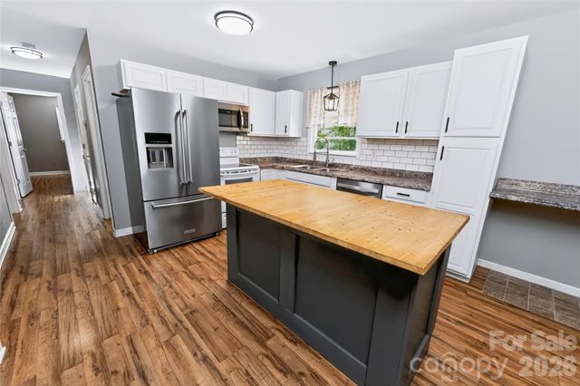 1701 Richey Road, Taylorsville, NC 28681