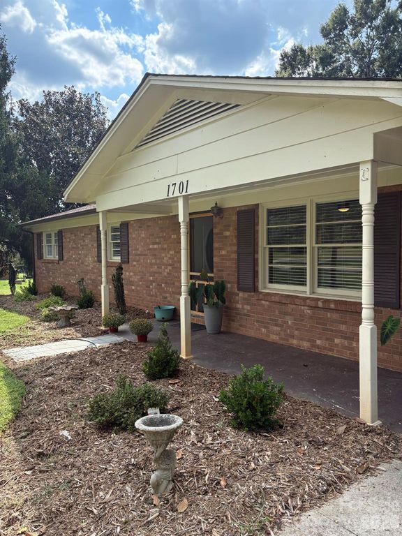 1701 Richey Road, Taylorsville, NC 28681