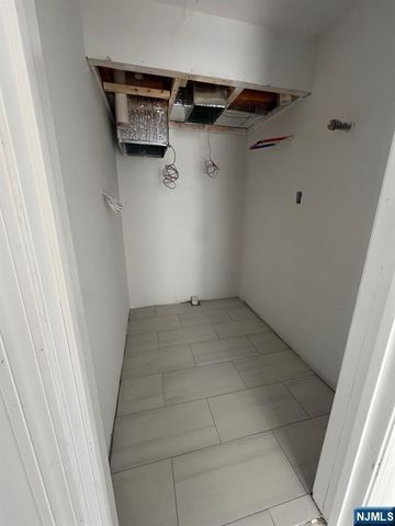 674-676 18th Street, Newark, NJ 07103