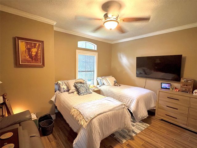 3202 Pine Chase Drive, Montgomery, TX 77356