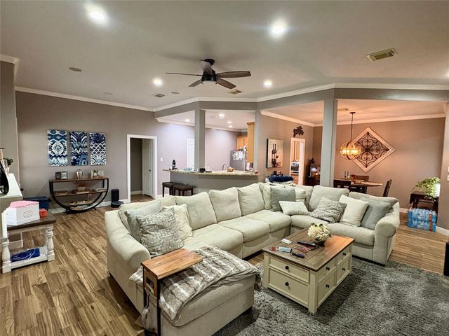 3202 Pine Chase Drive, Montgomery, TX 77356