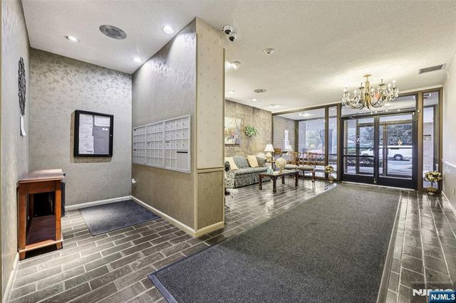 140 Euclid Avenue 6E, Hackensack, NJ 07601