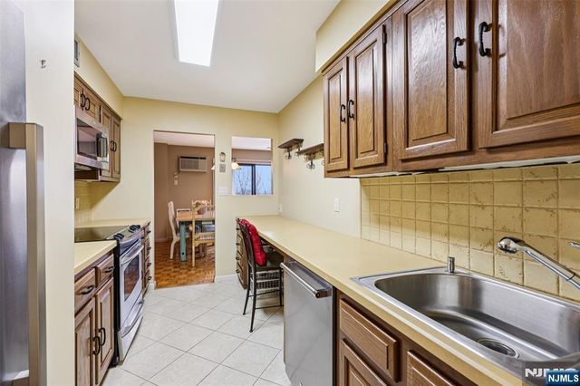 140 Euclid Avenue 6E, Hackensack, NJ 07601