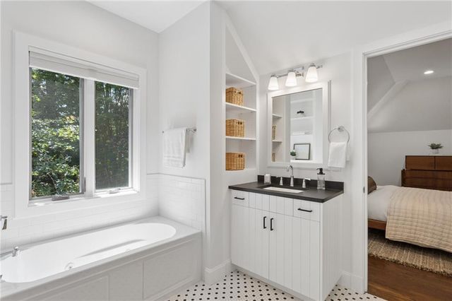 4036 Conway Valley Road, Atlanta, GA 30327
