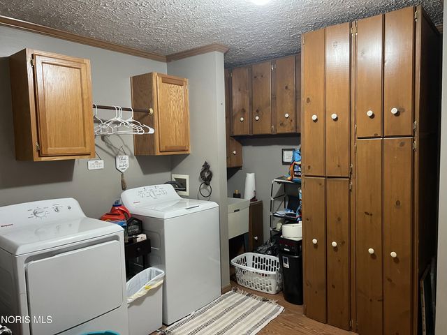 715 N Holland Sylvania Road, Lot 30, Toledo, OH 43615