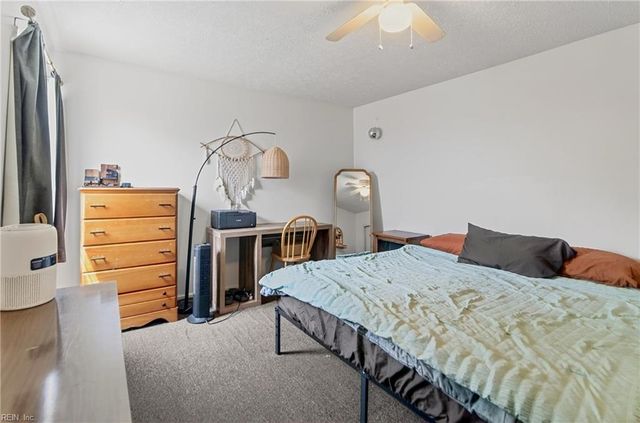 1922 Beall DR, Hampton, VA 23663