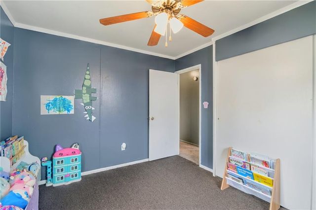 1922 Beall DR, Hampton, VA 23663