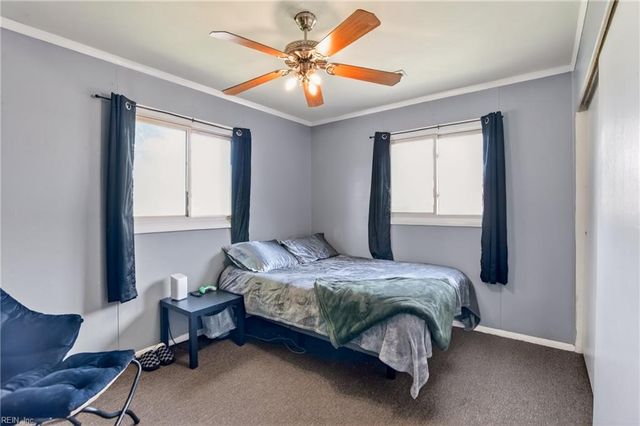 1922 Beall DR, Hampton, VA 23663