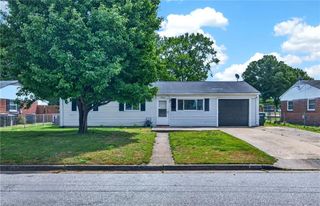 1922 Beall DR, Hampton, VA 23663