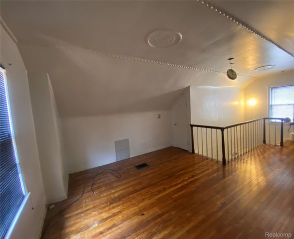 18250 Washburn Street, Detroit, MI 48221