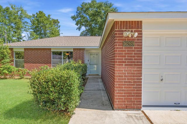 16269 Sun View Lane, Conroe, TX 77302