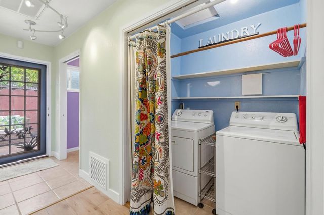 212 3rd Avenue, Santa Cruz, CA 95062