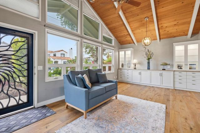 212 3rd Avenue, Santa Cruz, CA 95062