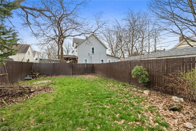 11915 Franklin Boulevard, Lakewood, OH 44107