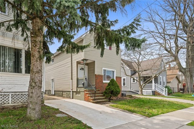 11915 Franklin Boulevard, Lakewood, OH 44107