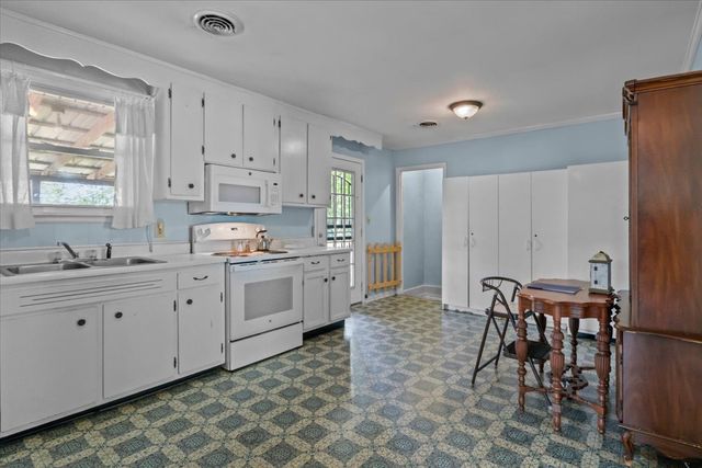 633 Hicks Rd, Nashville, TN 37221