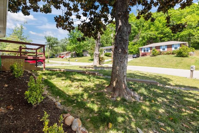 633 Hicks Rd, Nashville, TN 37221