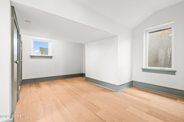 7 South Street, Sea Bright, NJ 07760