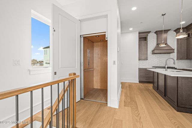 7 South Street, Sea Bright, NJ 07760