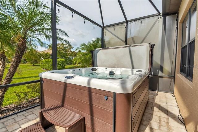 6475 POSITANO COURT, Sarasota, FL 34243